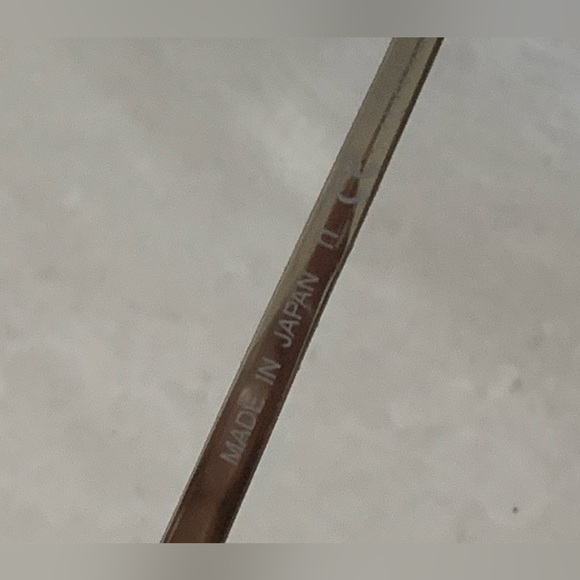 Chanel SQUARE BLUE LIGHT Titanium GLASSES
Titanium - Picture 11 of 15